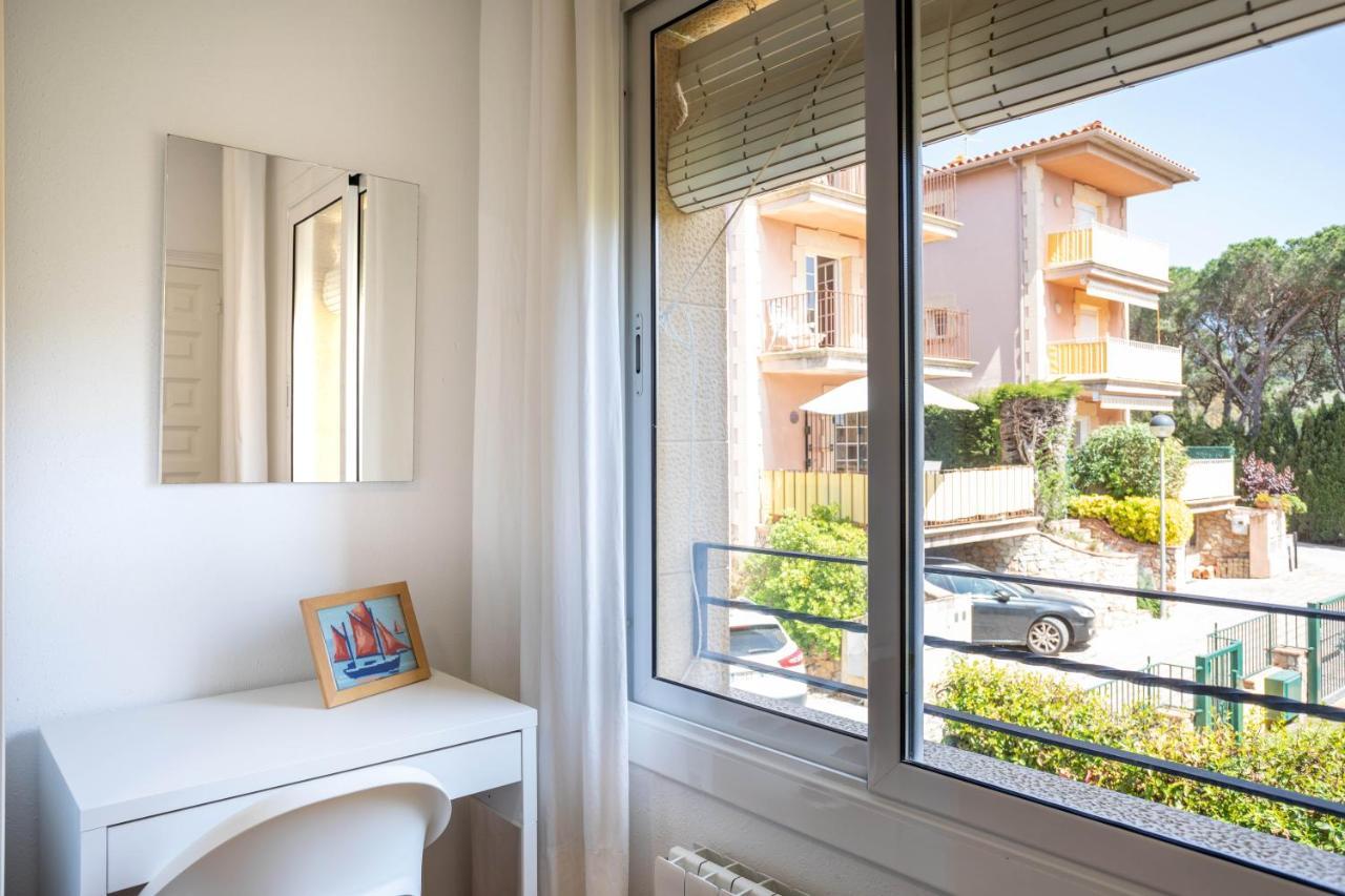 Bonita Casa Adosada Con Jardin Privado Y Piscina Comunitaria Calella De Palafrugell Eksteriør billede