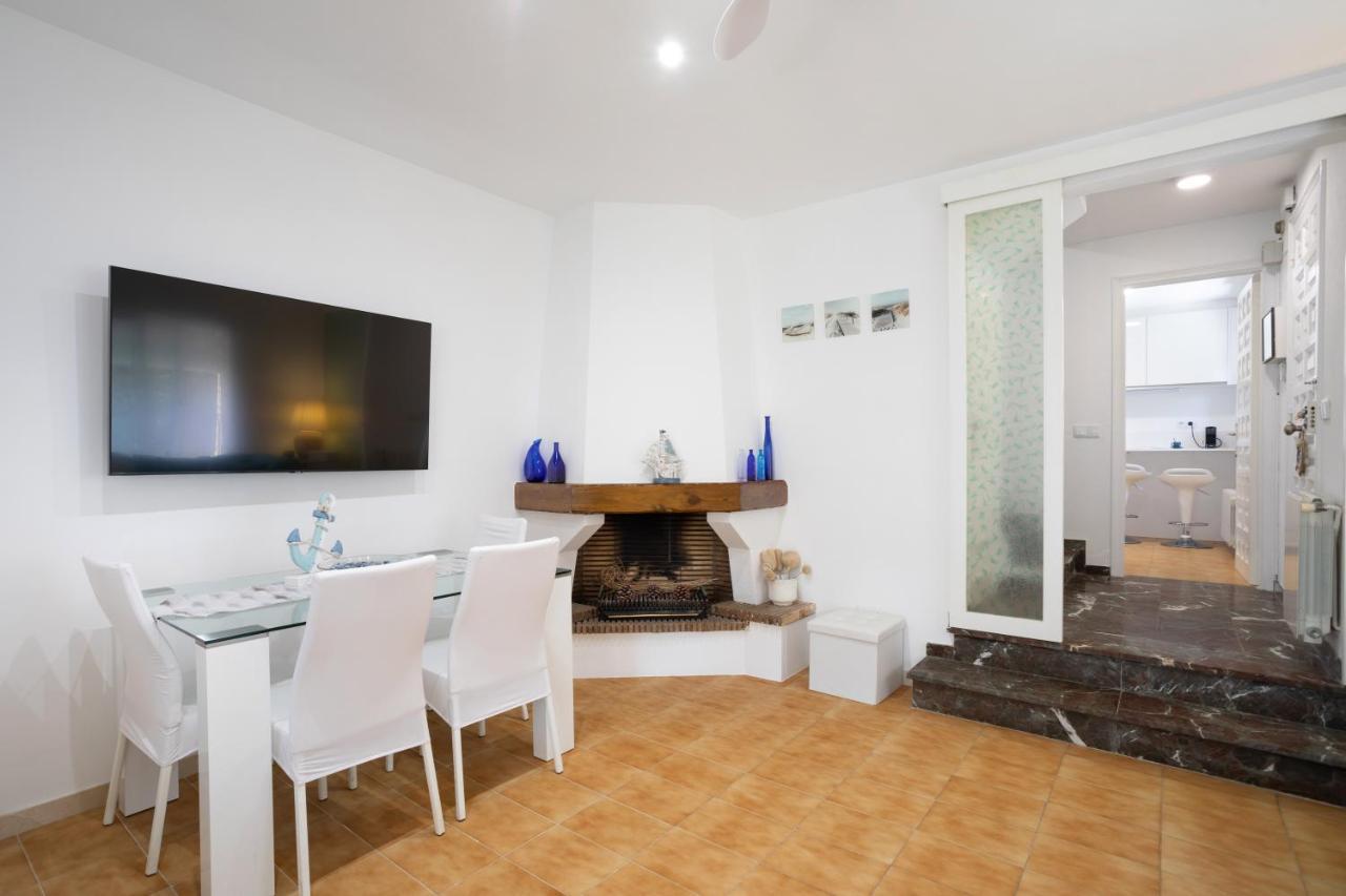 Bonita Casa Adosada Con Jardin Privado Y Piscina Comunitaria Calella De Palafrugell Eksteriør billede