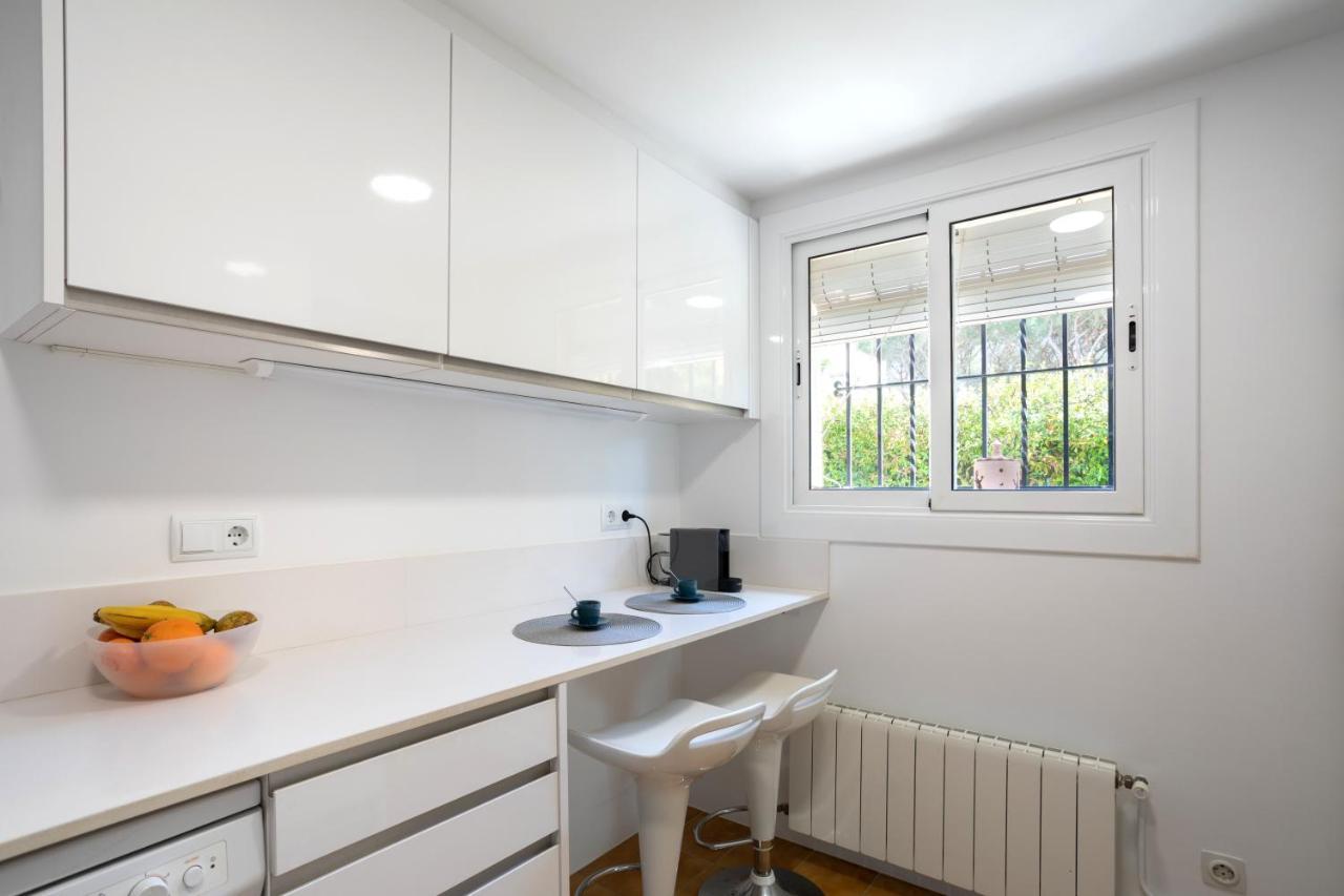 Bonita Casa Adosada Con Jardin Privado Y Piscina Comunitaria Calella De Palafrugell Eksteriør billede
