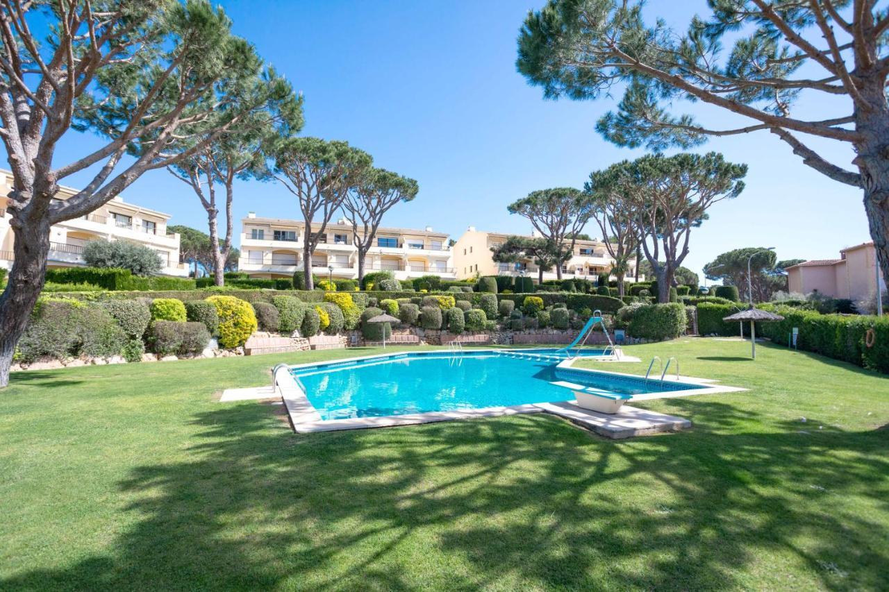 Bonita Casa Adosada Con Jardin Privado Y Piscina Comunitaria Calella De Palafrugell Eksteriør billede